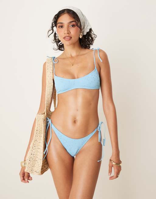 ASOS DESIGN - Tia - Cropped lyseblå bikinitop med tekstureret paisley-mønster, 4 af 4