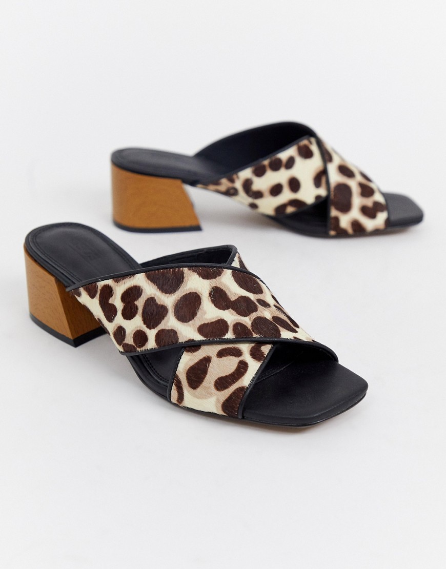 ASOS DESIGN – Tiana – Leopardmönstrade kvalitetssandaler i läder-Flerfärgad