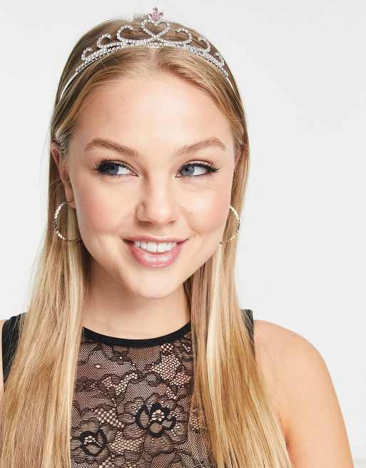 ASOS DESIGN – Tiara zdobiona różowymi i bezbarwnymi kryształkami