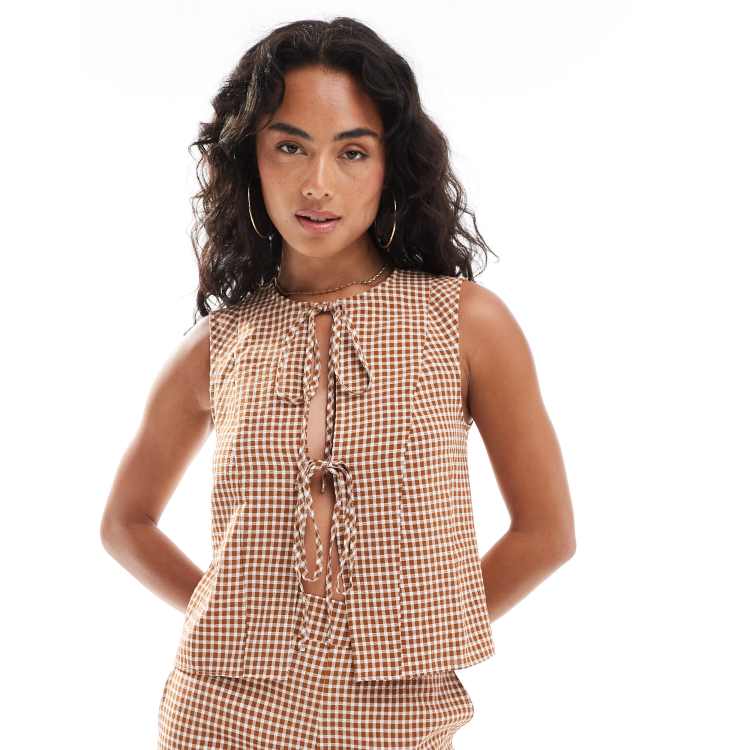Verdusa Women's 2-Piece Pajama Set - Bow Knot Print Crop Cami Top & Shorts