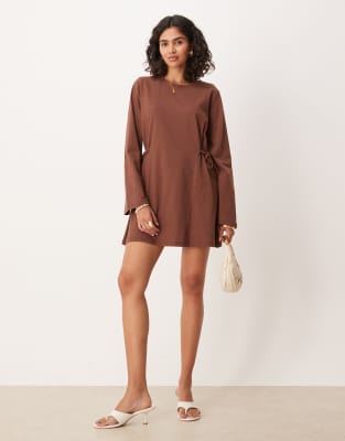 tie side cinched mini dress with long sleeves in brown
