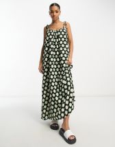 ASOS DESIGN tiered cami maxi dress with faux shell buttons in paisley print