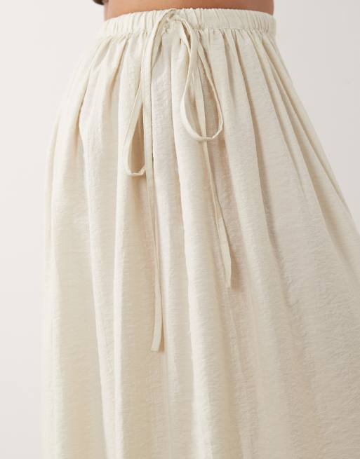 ASOS DESIGN tie waist soft crinkle maxi skirt in oyster, 3 of 5