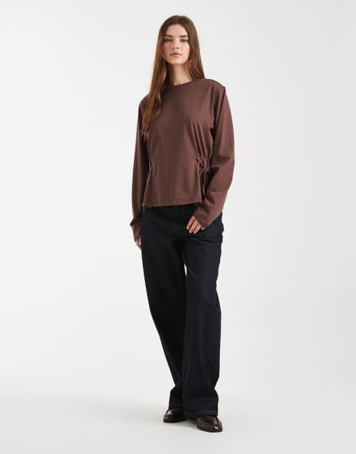 ASOS DESIGN tie waisted detail long sleeve top in chocolate, 3 of 4