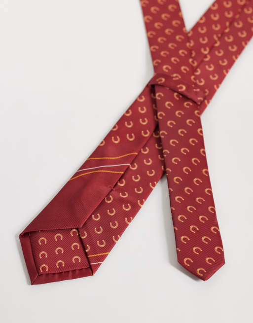 ASOS DESIGN tie with horse print in red, 3 of 3