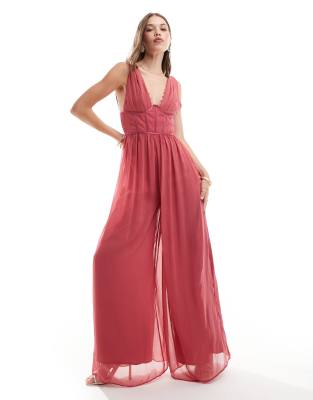 ASOS DESIGN - Tief ausgeschnittener Jumpsuit und Dunkelrosa mit Knopfleiste vorne und Kontrastdetail aus Satin-Rot