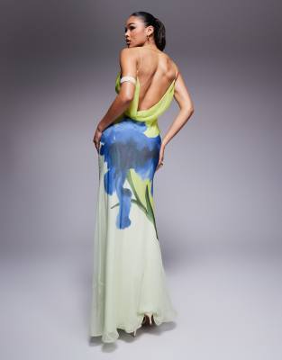 ASOS DESIGN - Tief ausgeschnittenes Maxikleid mit Blumenmotiv, Detail am Rücken und Wasserfallausschnitt-Bunt