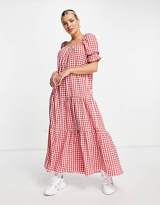 Women tiered maxi smock dress in red gingham 