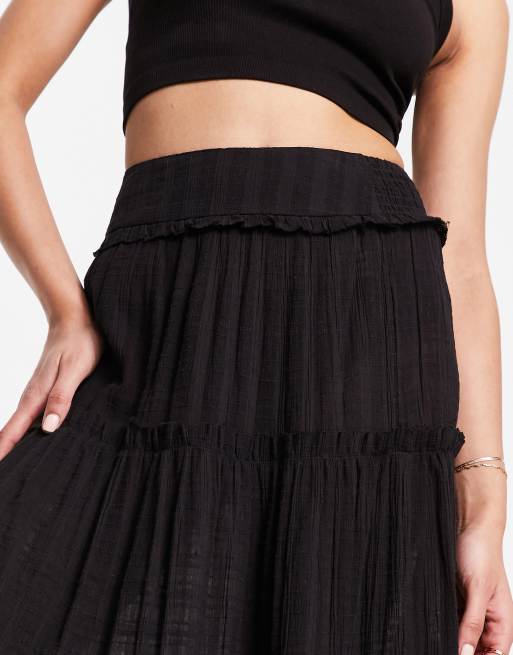 Tiered 2025 skirt black