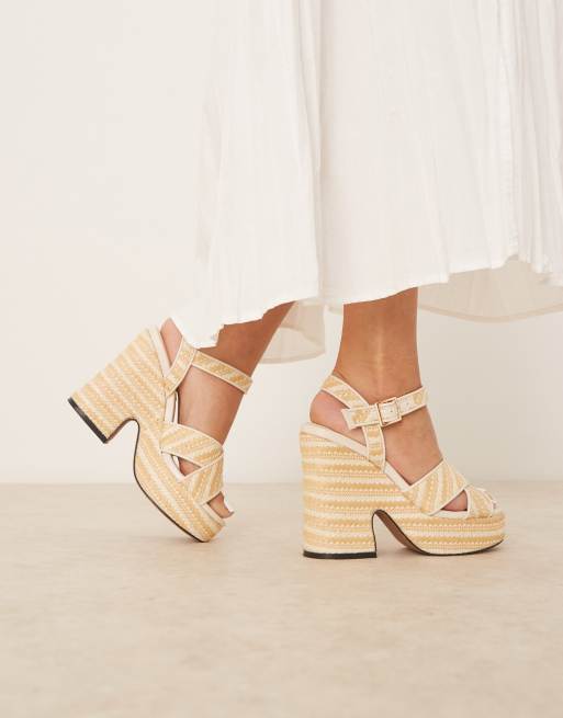 ASOS DESIGN – Tiggy – Keilabsatzsandalen mit überkreuzten Riemen in Natur, 4 von 4
