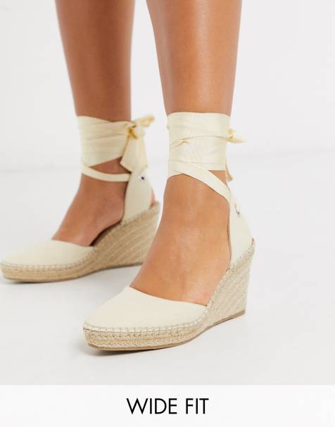 ASOS DESIGN – Time – Espadrilles mit Keilabsatz in Natur, weite Passform