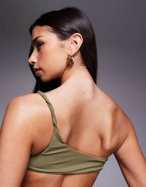 ASOS DESIGN – Tina Twisted – Cropped-Bikinioberteil aus Papertouch-Material in Khaki mit One-Shoulder-Träger, 4 von 4
