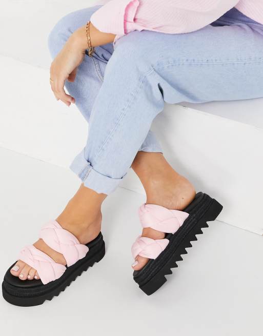 ASOS DESIGN - Tiny - Gewatteerde, gevlochten muiltjes met plateauzool in roze
