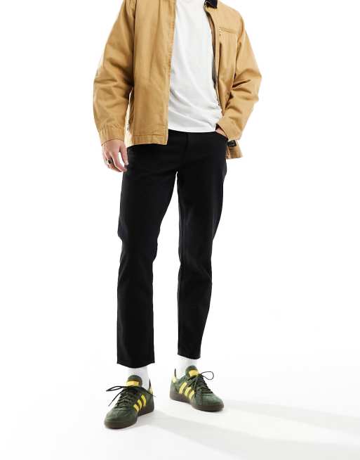 ASOS DESIGN - Toelopende jeans in niet vervagend zwart, 5 van 5