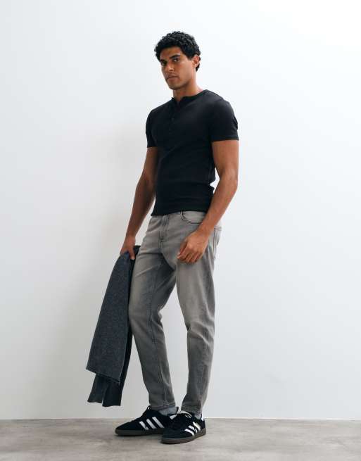 ASOS DESIGN - Toelopende jeans met stretch in grijs, 3 van 5