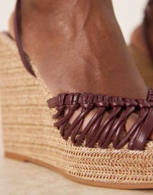 ASOS DESIGN Toni woven knotted wedges in burgundy, 3 of 4