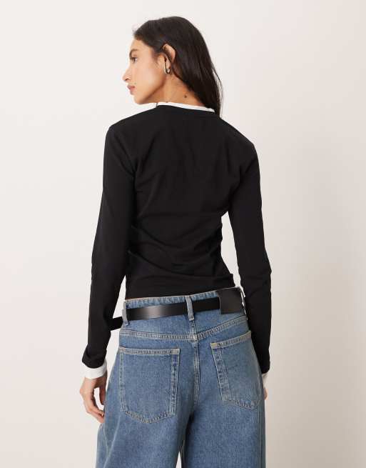 ASOS DESIGN - Top à col boutonné et manches longues effet double épaisseur - Noir et blanc, 2 de 4