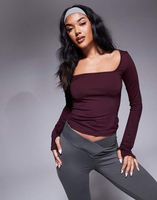 ASOS DESIGN - Top à encolure carrée en polyamide avec passe-pouces - Prune