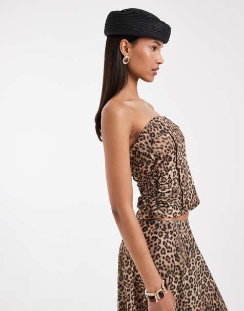 ASOS DESIGN - Top a fascia in chiffon elasticizzato con stampa leopardata e cuciture a vista - view 1