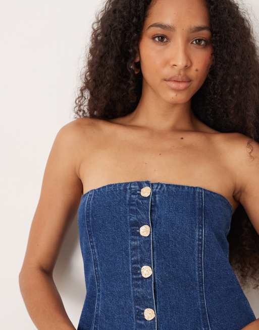 ASOS DESIGN - Top a fascia in denim blu medio con bottoni dorati, 3 di 4