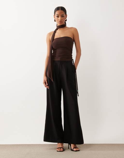 ASOS DESIGN - Top a fascia sinuoso color cioccolato con sciarpa con perline, 2 di 4