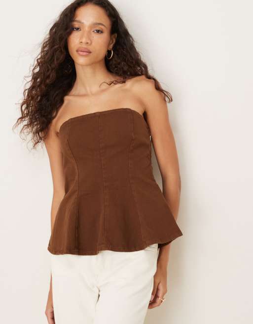 ASOS DESIGN - Top a fascia strutturato in denim color cioccolato con orlo peplo