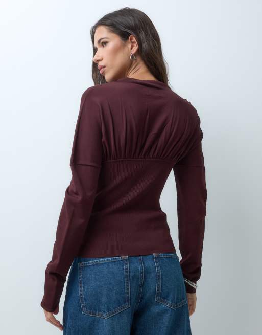 ASOS DESIGN top à manches longues en maille fine avec détail froncé couleur chocolat, 3 de 5