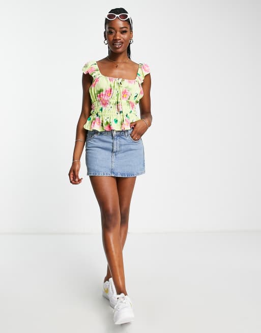 ASOS DESIGN - Top à manches volantées avec détail chaîne à la taille et imprimé rose - Vert, 4 de 4