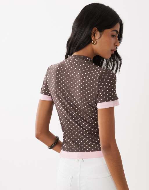 ASOS DESIGN - Top a maniche corte a doppio strato marrone a pois rosa, 4 di 4