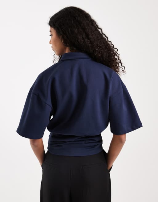 ASOS DESIGN - Top a maniche corte blu navy con colletto e bottoni dorati, 2 di 4