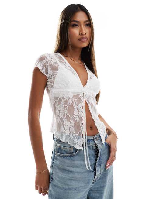 ASOS DESIGN - Top a maniche corte in pizzo avorio con laccio sul davanti