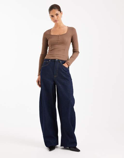 ASOS DESIGN - Top a maniche lunghe color cioccolato con scollo rotondo e cuciture in rilievo, 3 di 4