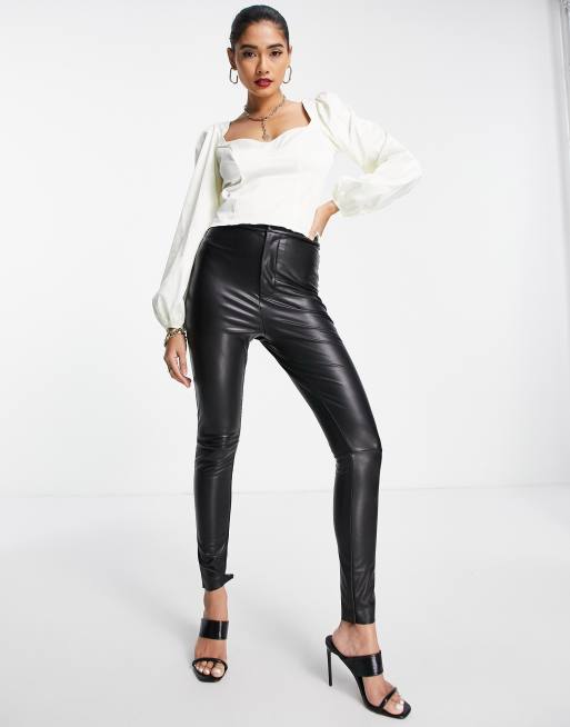 ASOS DESIGN - Top a maniche lunghe con scollo a cuore, color crema 