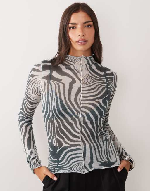 ASOS DESIGN top a maniche lunghe effetto maglia con dettagli di cucitura a zebra, 1 di 4