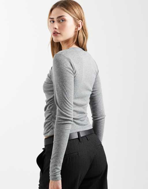 ASOS DESIGN - Top a maniche lunghe in morbido jersey drappeggiato grigio mélange, 4 di 4