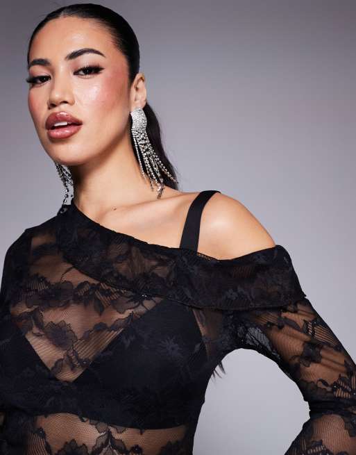 Abito da sposa con spalle scoperte: pizzo con fiori selvatici 3D, fodera color champagne - Italia
