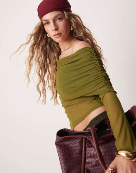 ASOS DESIGN - Top a maniche lunghe in rete color oliva con scollo risvoltato ampio - view 1