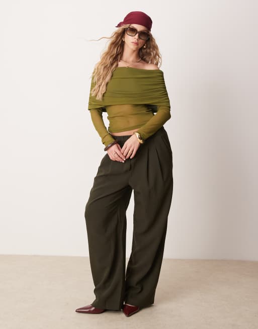 ASOS DESIGN - Top a maniche lunghe in rete color oliva con scollo risvoltato ampio, 3 di 4
