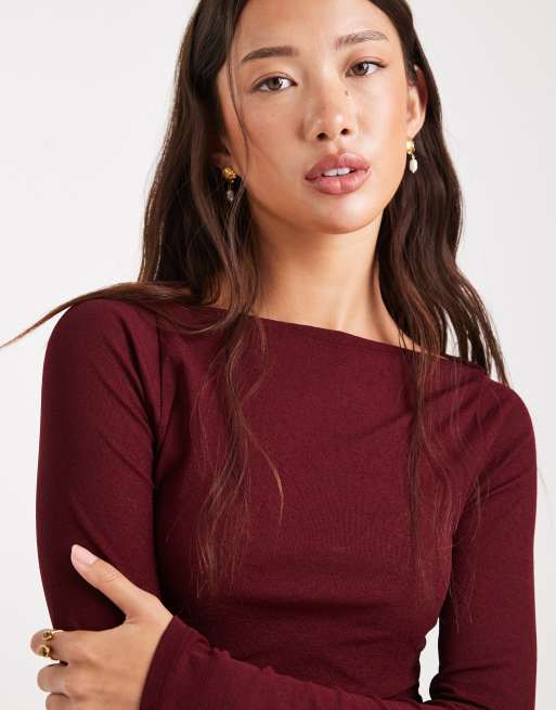ASOS DESIGN - Top a maniche lunghe in rete testurizzata con scollo a barchetta color mora scuro, 3 di 4
