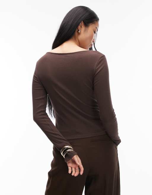 ASOS DESIGN - Top a maniche lunghe marrone cioccolato con bottoni, 2 di 4