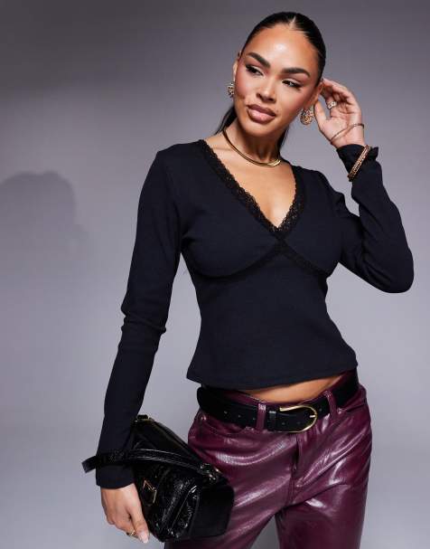 ASOS DESIGN - Top a maniche lunghe nero con scollo profondo e finiture in pizzo - view 1