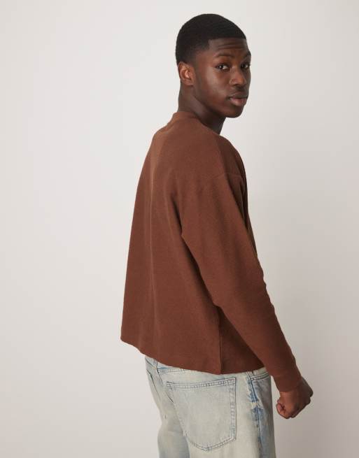 ASOS DESIGN - Top a maniche lunghe oversize squadrato in tessuto pesante premium testurizzato marrone