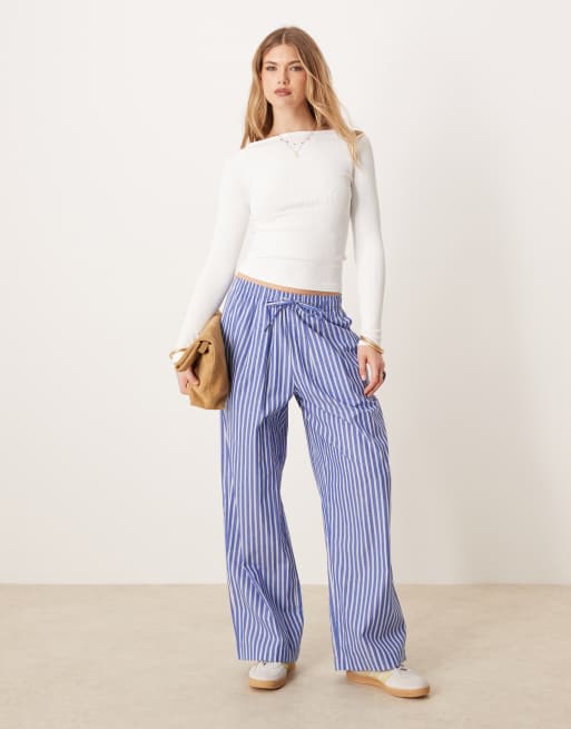 ASOS DESIGN - Top a maniche lunghe senza cuciture modellante bianco a coste con scollo a barchetta, 2 di 4