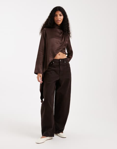 ASOS DESIGN - Top a mantella asimmetrico in raso color cioccolato - view 1