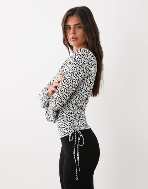 ASOS DESIGN - Top à pois avec cordon de serrage et manches évasées - Noir et blanc - view 1