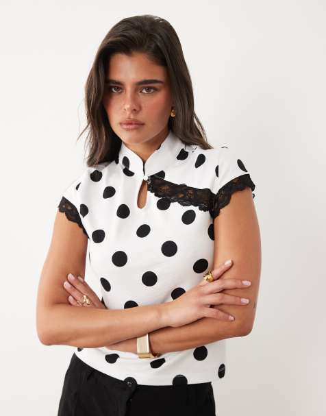 ASOS DESIGN - Top à pois avec mancherons et col officier avec détail en dentelle - view 1