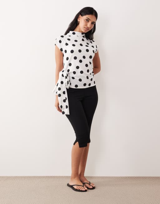 ASOS DESIGN - Top à pois avec mancherons et détail noué - Noir et blanc, 2 de 4