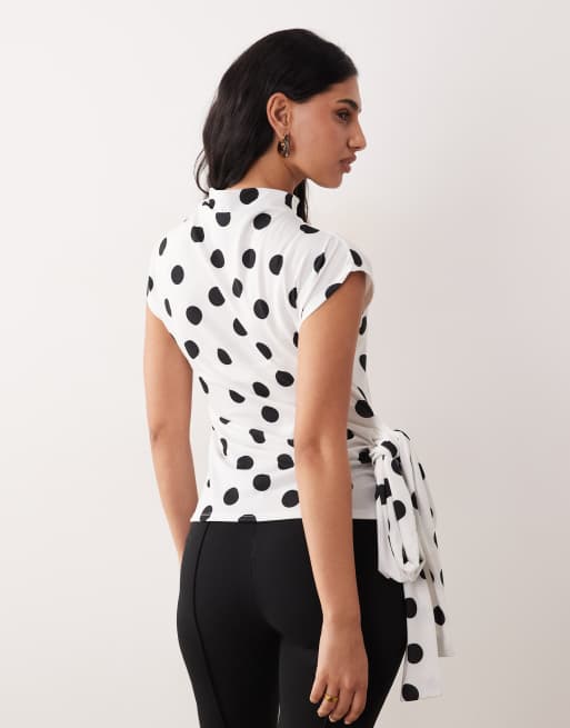 ASOS DESIGN - Top à pois avec mancherons et détail noué - Noir et blanc, 4 de 4