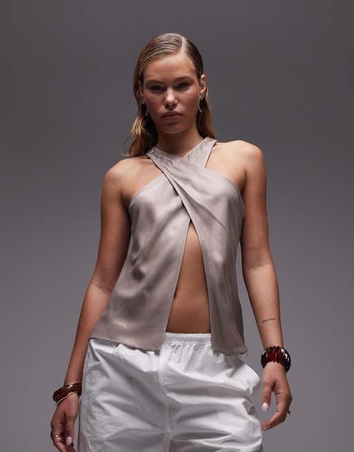 ASOS DESIGN - Top a portafoglio allacciato al collo in raso color fungo