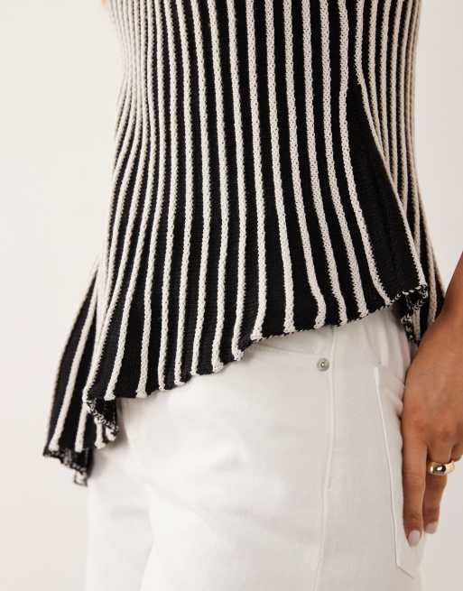 ASOS DESIGN - Top a rayas monocromáticas asimétricas plisadas de punto, 3 de 4